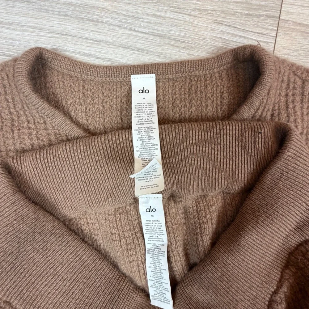 Alo Yoga Cashmere Waffle Knit Set Toasted Almond Crop Top High Waist Pants Sz M